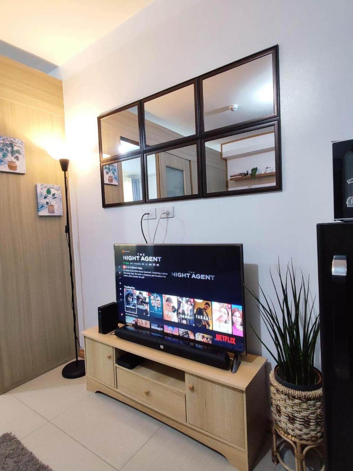 L&B Condo-Cozy And Peaceful 1 Bedroom Near Moa With Wifi, Netflix And Parking Apartment Manila
