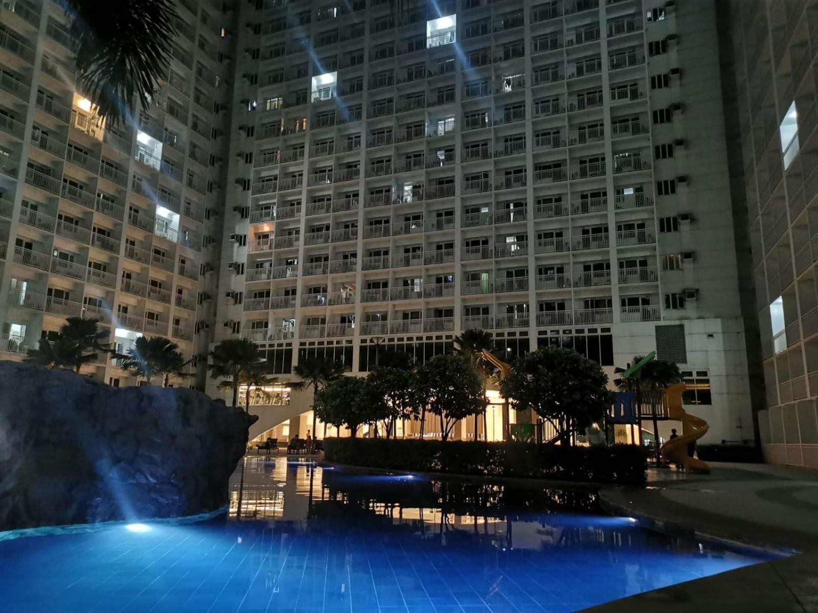 L&B Condo-Cozy And Peaceful 1 Bedroom Near Moa With Wifi, Netflix And Parking Manila